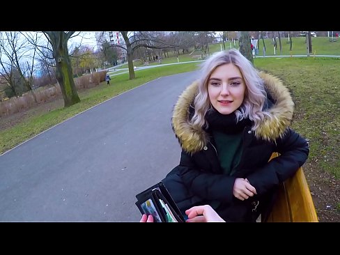 ❤️ Gleypir heitt ásamt ókunnugra fyrir peninga - blástur í garðinum eftir Evu Elfie ️ Bara klám hjá okkur is.xxxomg.ru ❌